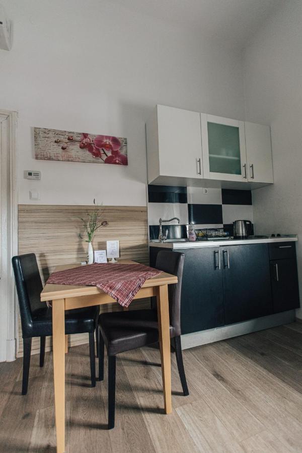 Palmers Apartments And Rooms Ζάγκρεμπ Εξωτερικό φωτογραφία